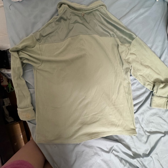 Green sleepwear button up - Picture 5 of 10